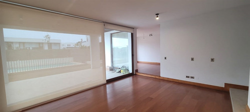 Casa En Arriendo De 6 Dorm. Colegio Huinganal