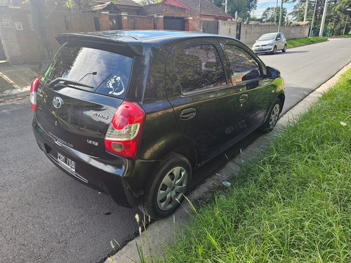 Toyota Etios 1.5 Xs 5 p
