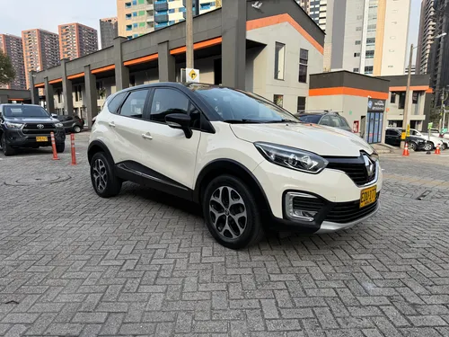Renault Captur 2.0 Intens Automática