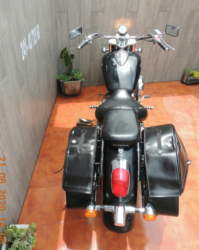 Honda Shadow Vt750