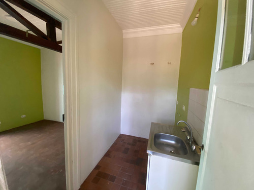 Oficina En Venta, Barrio Italia (85407)