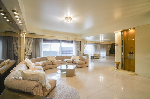 Departamento En Venta, Flores, 6 Ambientes, Con Balcón Al Frente