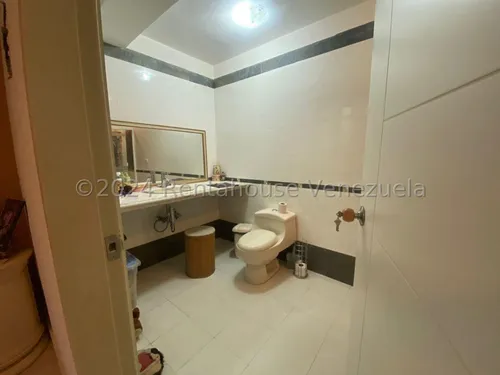 Tonwhouse En Venta - Mls #25-210
