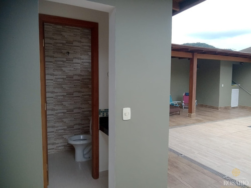 Imagem 21 de 23 de Casa De Alto Padrao Com 3 Suítes. - Vc446