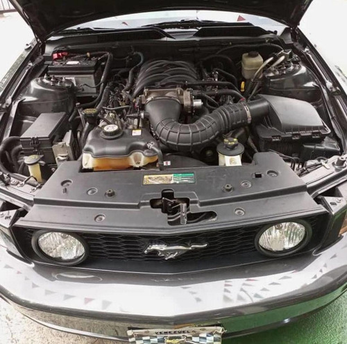 Imagen 3 de 8 de Ford Mustang Sincrónico