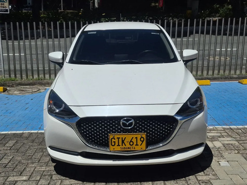 Mazda 2 1.5 Touring At 4x2