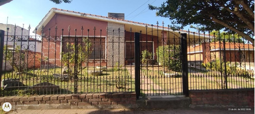 Se Vende Casa Con Departamento En Santa Maria De Punilla. Ca41