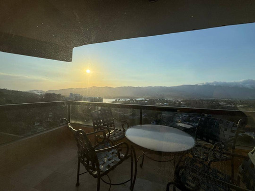Venta De Apartamento, Altos De Guataparo, Edificio La Defense Cod 271147