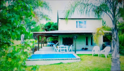 Complejo Turístico De Cuatro Casa Con Costa Al Lago
