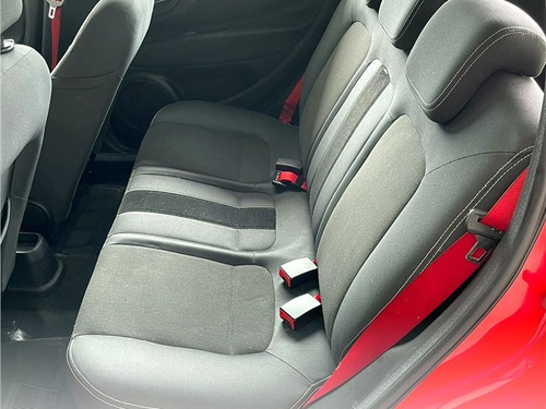 Imagem 7 de 10 de Fiat Punto 1.8 Sporting 16v Flex 4p Manual