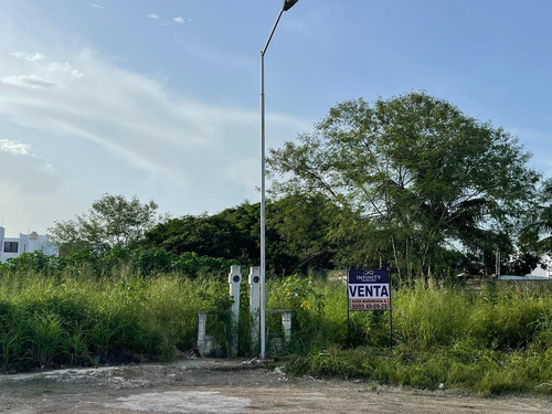 Imagen 7 de 14 de Terreno En Cerrada A La Puerta De Conkal 844.91m2 - Pueblo Conkal