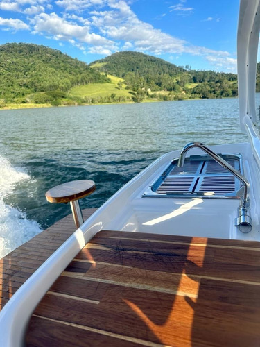 Lancha Solara Yachts 380 Ht