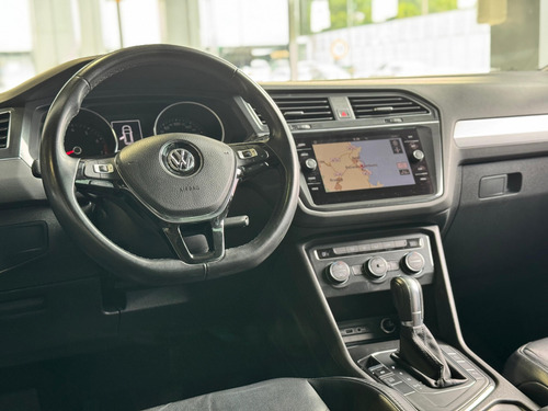 Volkswagen Tiguan 1.4 250 TSI TOTAL FLEX ALLSPACE TIPTRONIC