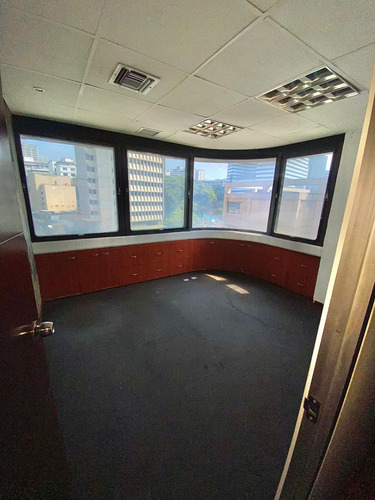 Alquilo Oficina Avenida Francisco De Miranda De 460m2, Cubiculoss, Aa, Baños, Estacionamiento Zhernandez