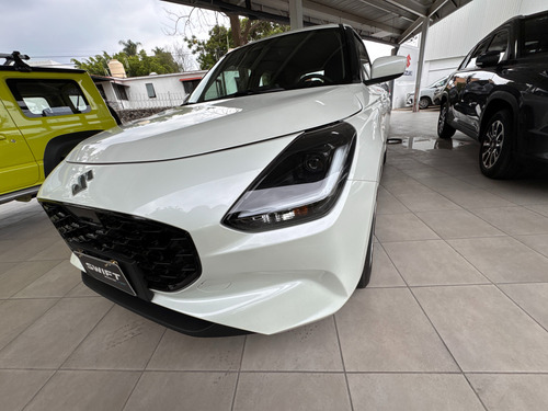 Suzuki Swift Boostergreen 2025 Gls Tm