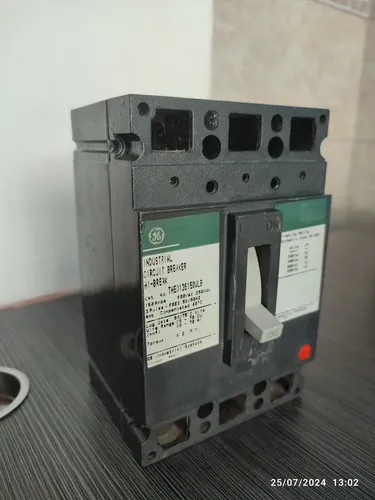 Breaker Thed 3x150a 600v G,e