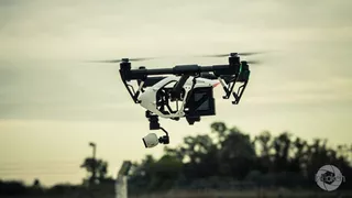 Drone Dji Inspire 1 Con Cámara 4k Blanco Y Negro 5 Baterías