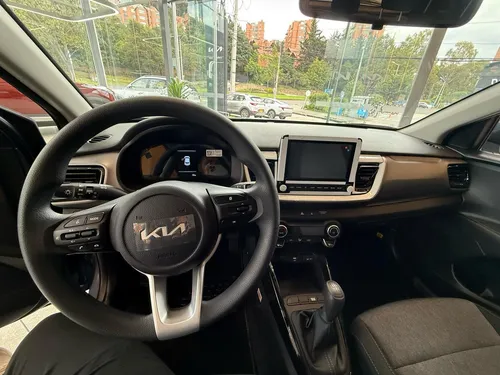 Kia Stonic Hibrido Particular O Publico