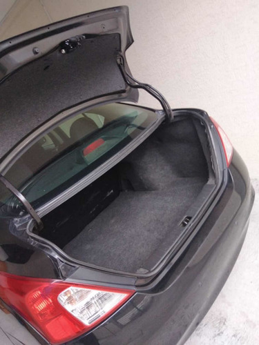 Nissan Versa Año 2013