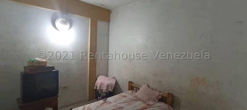 Imagen 24 de 30 de Casas En Venta Zona Centro Barquisimeto 22-9110 /m