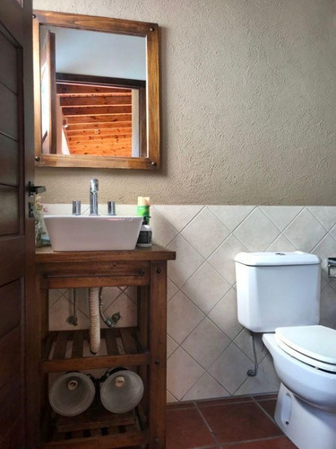 Imagen 25 de 30 de Hermosa Casa De 3 Ambientes Con Jardín Y Piscina En Venta - Turdera