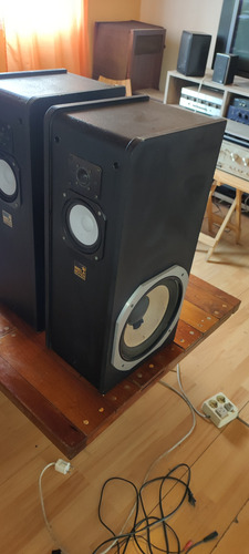 Bafles Brel & Hoven Kb Studio Mm Exlnt 3vias Audiofilo 100w Negro (Usado)