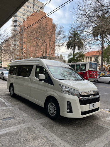 Toyota Hiace 2.8 Tdi Commuter 6at 14a