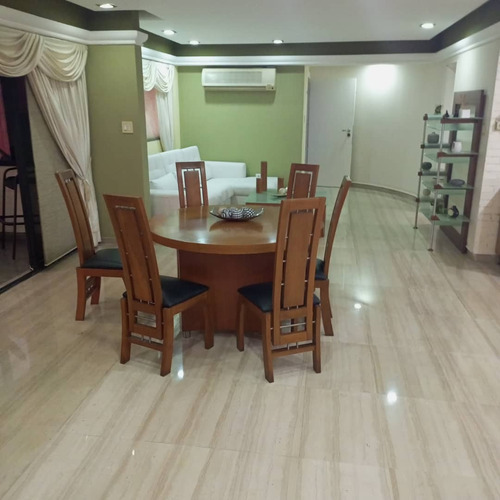 Apartamento En Res. Churún Merú Urb. La Trigaleña Alta Val