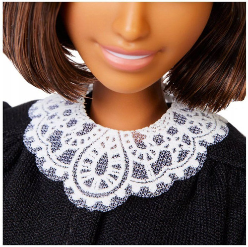 Imagem 4 de 6 de Barbie Profiss - Juíza Cabelo Castanho Curto Ms