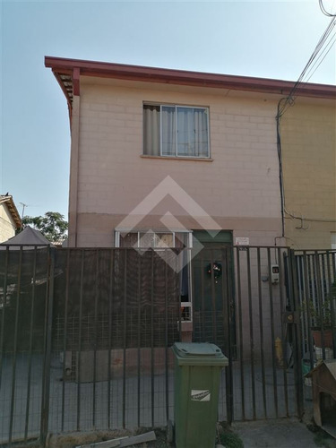 Casa En Venta De 2 Dorm. En Peñaflor Con Patio, Subsidio