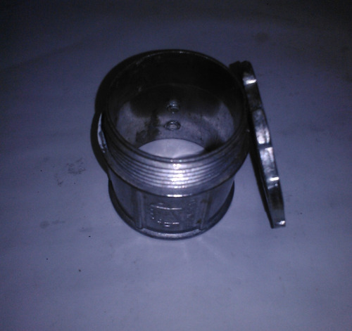 Conector Emt 1 ½'' Galvanizado Conduit Fermetal Lote × 30 Pz