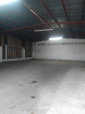 Imagen 15 de 21 de Renta Bodega El Barrio