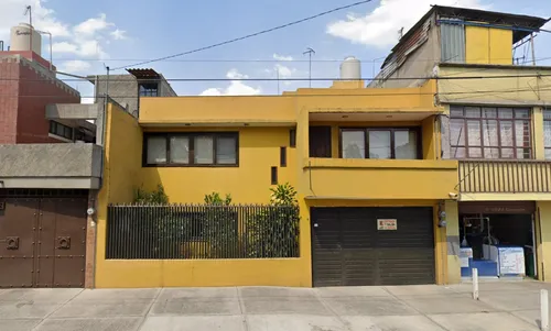 Casa A La Venta En Simon Bolivar, Venustiano Carranza, Cdmx, Remate Adjudicado