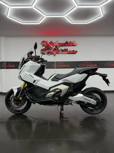 Honda X-advs 750