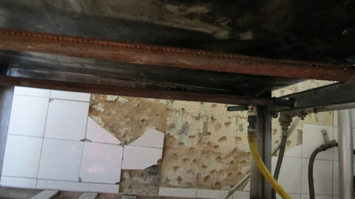 Imagem 6 de 8 de Banho Maria De Aço Inox Com Tampa/prateleira Vazada Embaixo