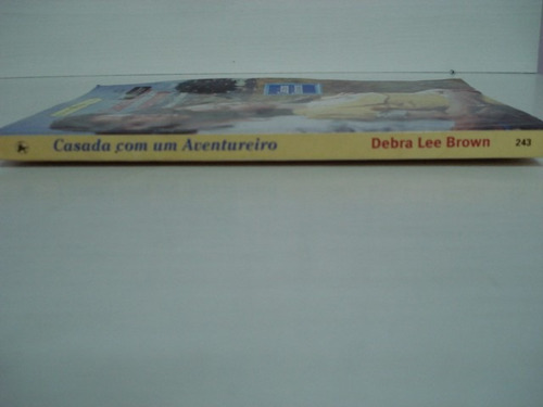 Clássicos Históricos: Casada Com Um Aventureiro - Debra Brow (Usado)