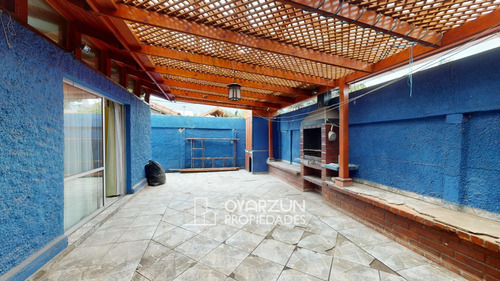 Casa En Venta De 5 Dormitorios 3 Baños 3 Estacionamientos