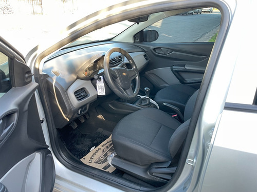 Imagen 10 de 15 de Chevrolet Onix