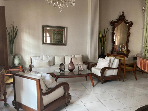 Casa En Venta En El Centro Del Puerto De Veracruz A Unas Cuadras Del Centro Histórico