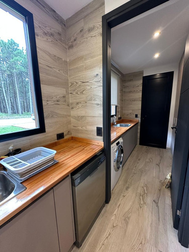 Barrio Cerrado Villarobles Cerca De Pinamar 6 Dormitorios En Suite, 7 Baños