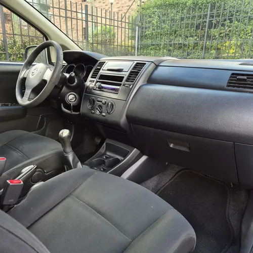 Nissan Tiida 1.6 Miio Mt Full Equipo Financiamos