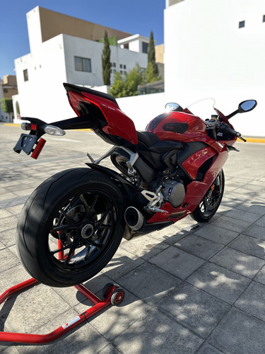 Ducati V2