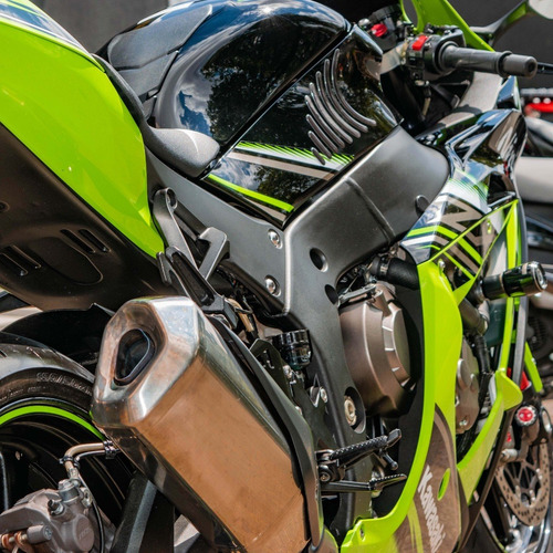 Imagem 10 de 10 de Moto Kawasaki Zx-10r Verde E Preta Ano 2017