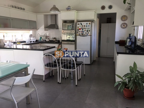 Imagen 3 de 5 de Casa En Playa Mansa