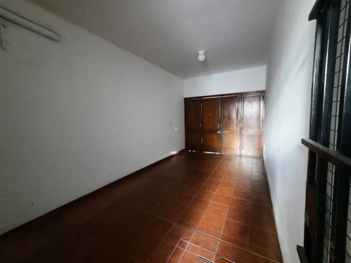 Casa En Venta En Mataderos
