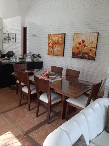 Casa En Venta En Excelente Estado De Conservaciòn - Ref: 3221