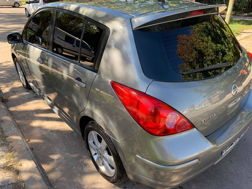 Nissan Tiida 1.8 Tekna 2014