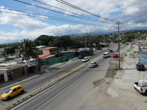 Imagen 8 de 8 de Venta De Edificio De Tres Pisos Ubicado En La Intercomunal Barquisimeto-duaca.
