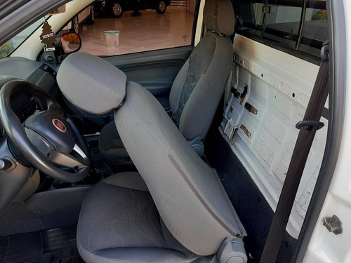 Imagem 10 de 11 de Fiat Strada 1.4 Mpi Hard Working Cs 8v Flex 2p Manual