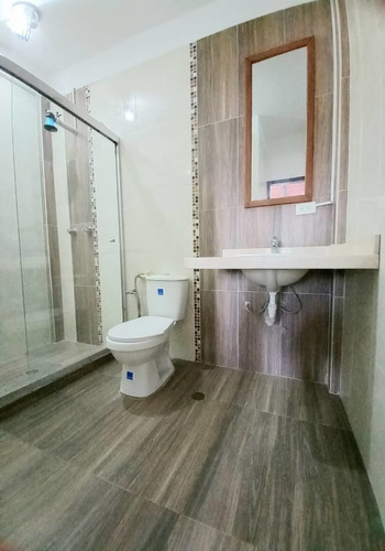 Imagen 10 de 11 de Apartamento Duplex En La Castellana